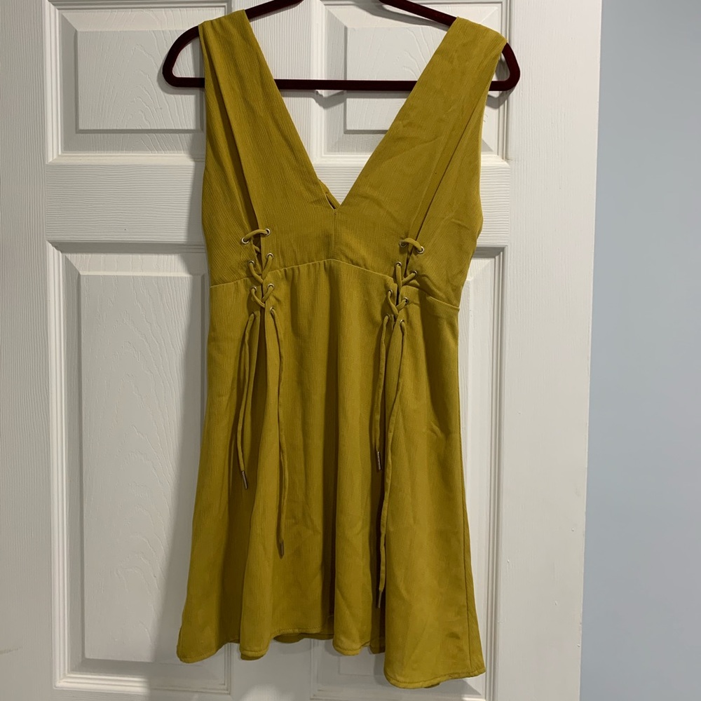 Essue Dress